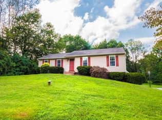 22 Gloucester Dr, Downingtown, PA 19335
