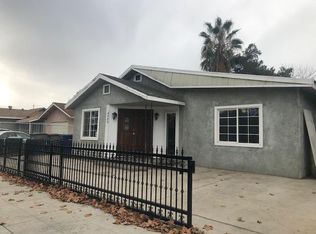 2220 S Nicholas Ave, Fresno, CA