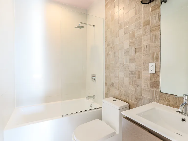 664 Rutland Rd #4F — Photo 12