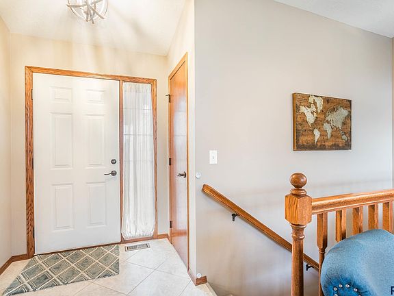 2nd image of 5813 W Hemlock Dr