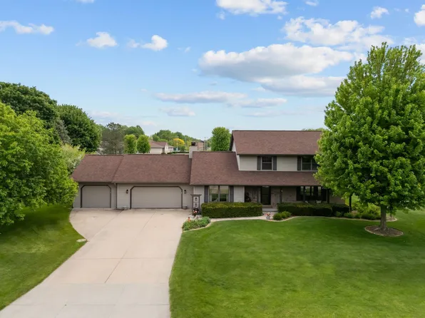 3226 W Twin Willow Ct, Appleton, WI 54914