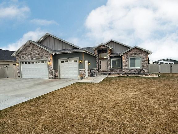 2nd image of 2835 Spring Gulch Dr