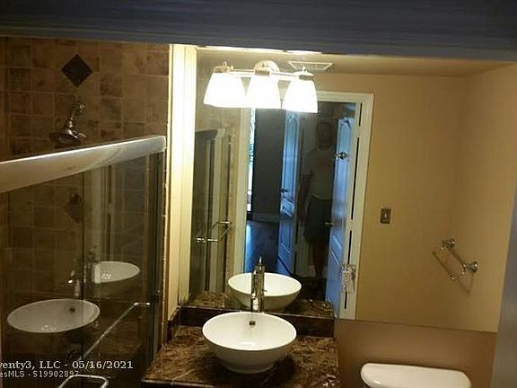 5th image of 100 N Federal Hwy APT 717
