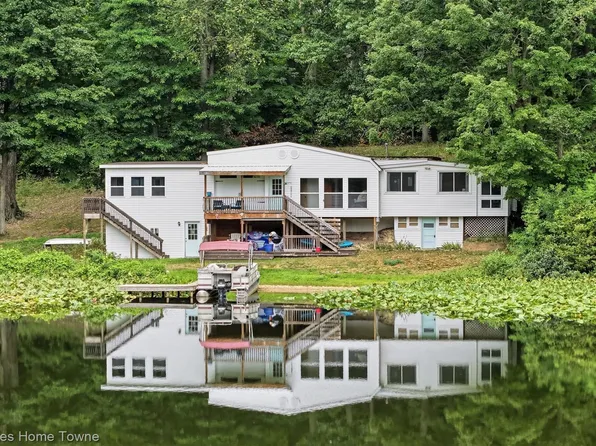 2665 S Geneva Lake Dr, Shelbyville, MI 49344