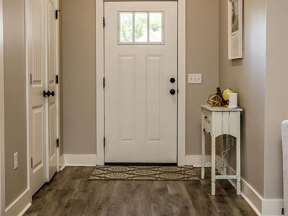 5th image of 406 Rodgers Ln