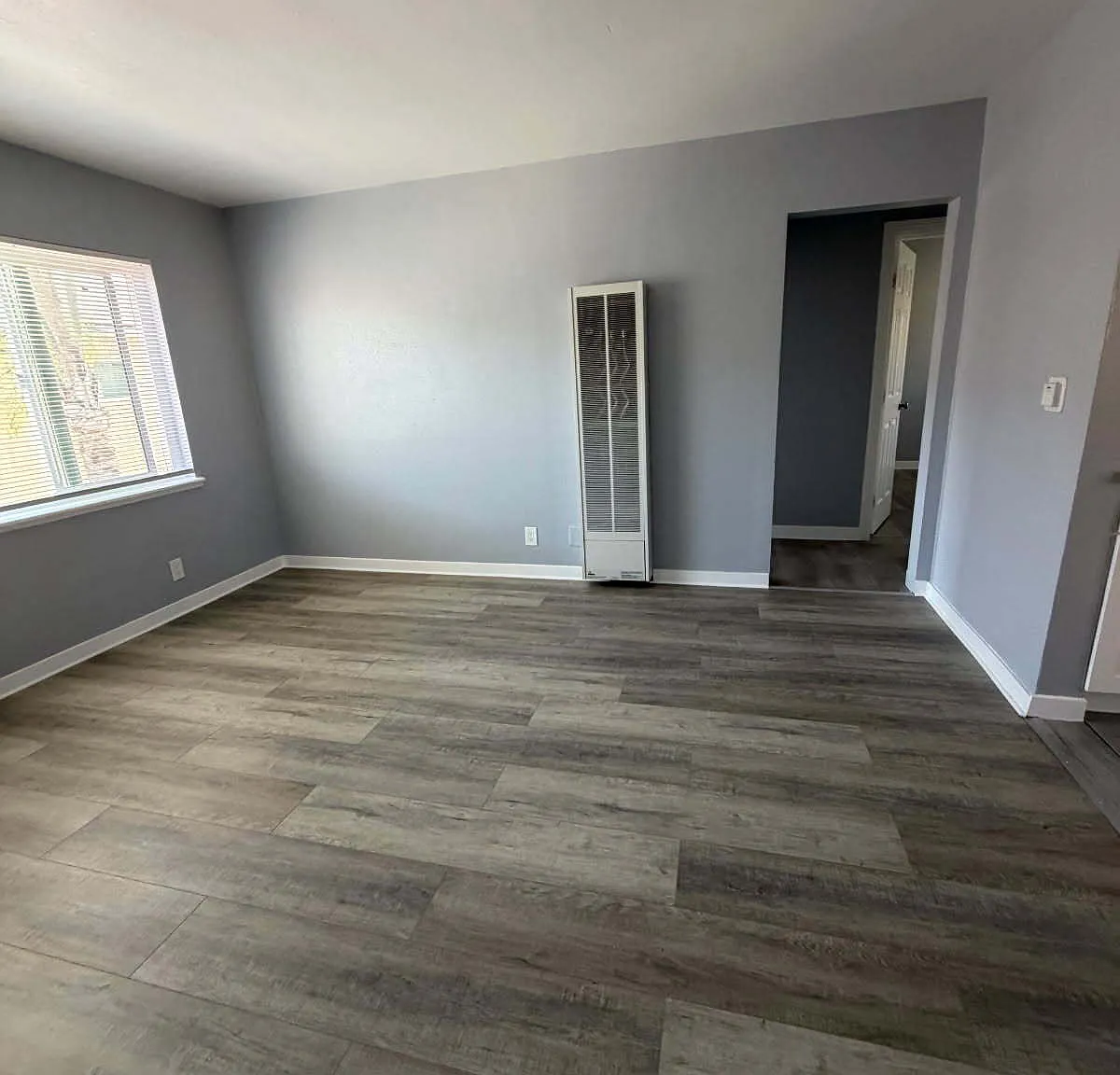 5211 Live Oak St — Photo 2