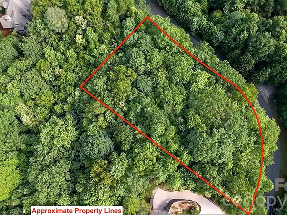 2nd image of 724 Streamside Dr