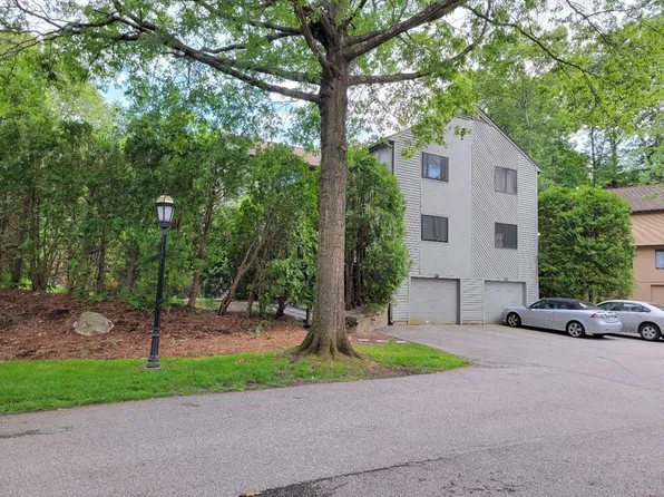 137 Leland Farm Rd Unit 137, Ashland, MA 01721