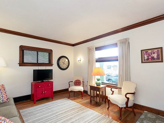 3rd image of 5513 Behrwald Ave