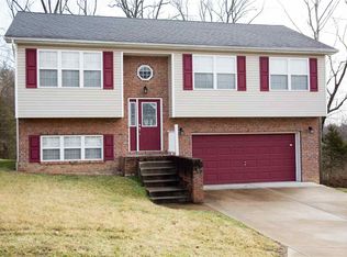 2 Woodland Hts, Milton, WV