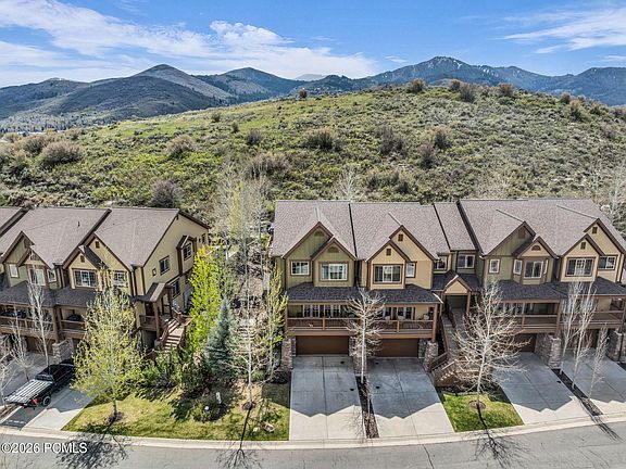 2nd image of 3137 Lower Saddleback Rd