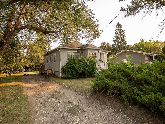2nd image of 3830 46th St