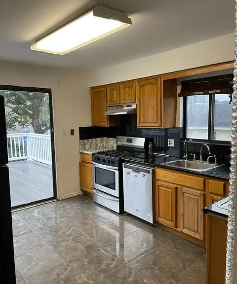 37 Livingston Ave #1 — Photo 3