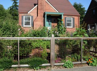 9006 8th Ave NE, Seattle, WA 98115
