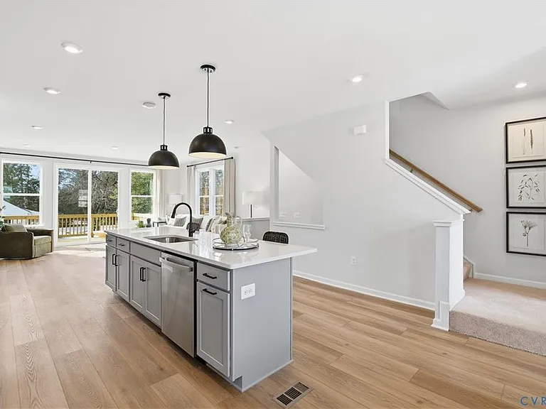 597 Rivanna Hill Rd — Photo 1