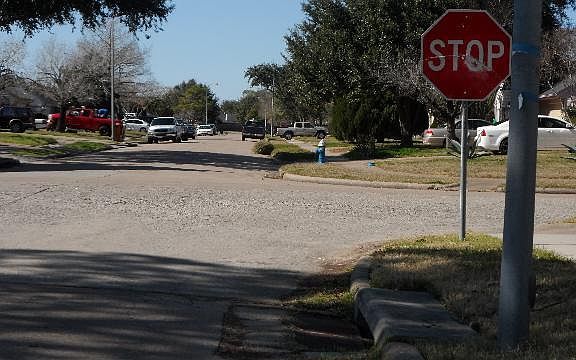 3rd image of 11819 Plumbrook Dr