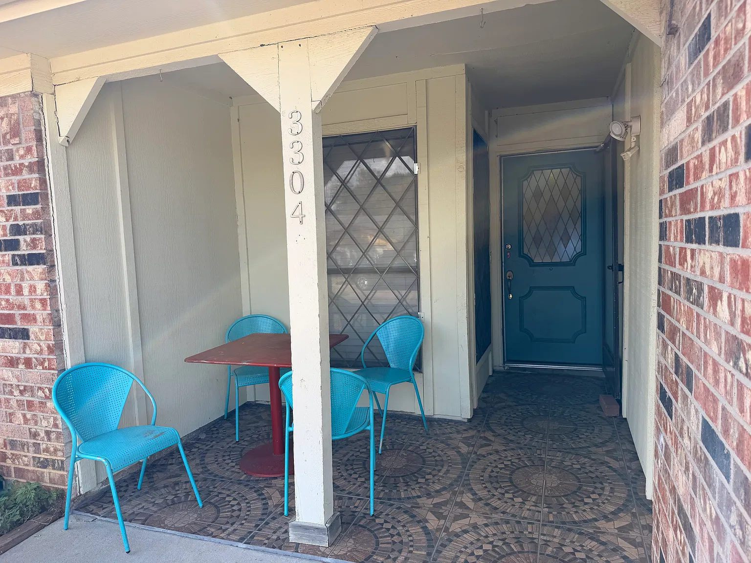 3 bed, 1518 sqft, $2,000 — Photo 2