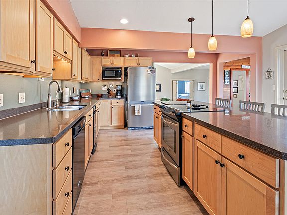 4th image of 6285 Elkhorn Rd