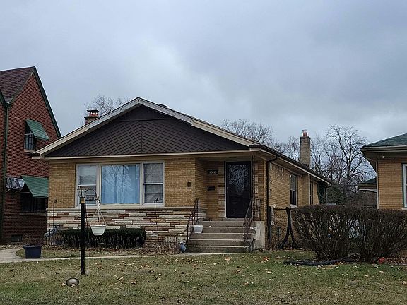 2nd image of 10 E 155th St