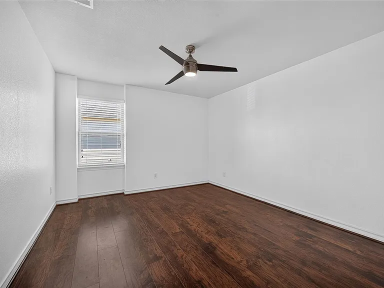 7634 Leonardo Dr — Photo 13