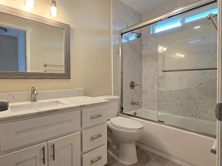935 Azure St #9 — Photo 5