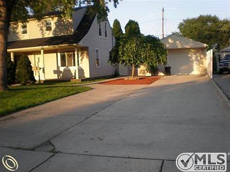 14645 Pearl, Southgate 003.jpg