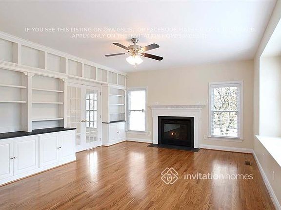 4th image of 5633 Legacy Cir