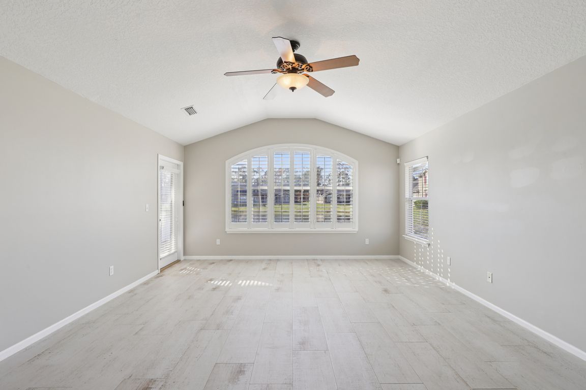 next background image