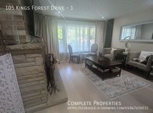 105 Kings Forest Dr #1, Hamilton, ON L8T4J8