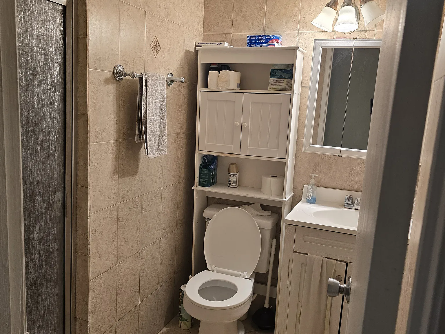 5 bed, 1342 sqft, $900 — Photo 3