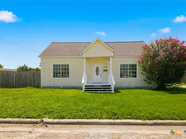 1701 N Wheeler St, Victoria, TX 77901