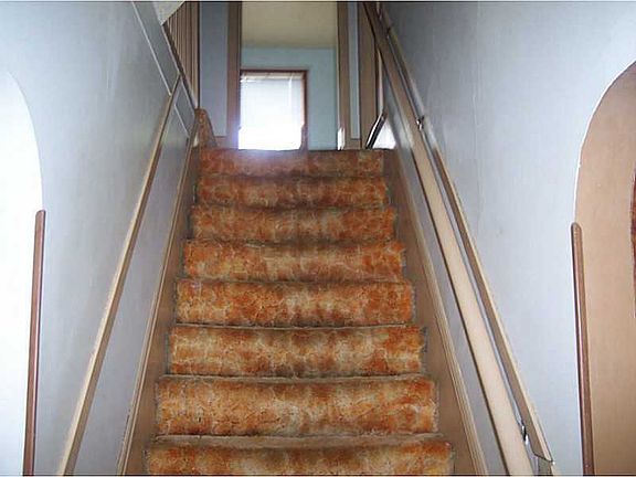 5th image of 104 Moonlight Ln