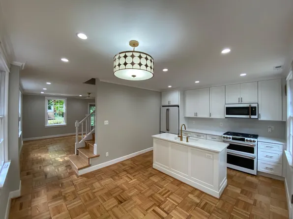 1030 S Barton St Unit 278, Arlington, VA 22204