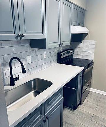 4th image of 1616 Newport Pl #A