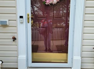 1503 Fairbrook Ct, Severn, MD 21144