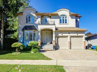 6 Brill Cres, Toronto, ON M2R2X3