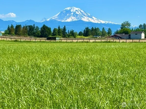 42711 196th Avenue SE, Enumclaw, WA 98022