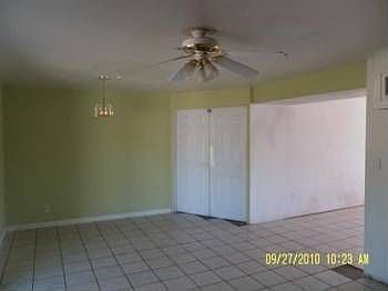 4th image of 2822 N 66th Dr