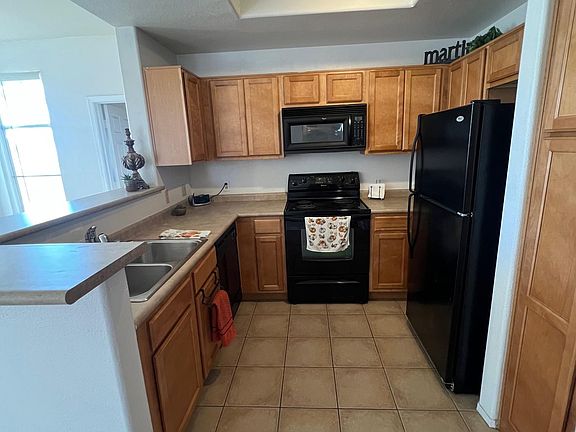 3rd image of 3830 S Lakewood Pkwy #1004