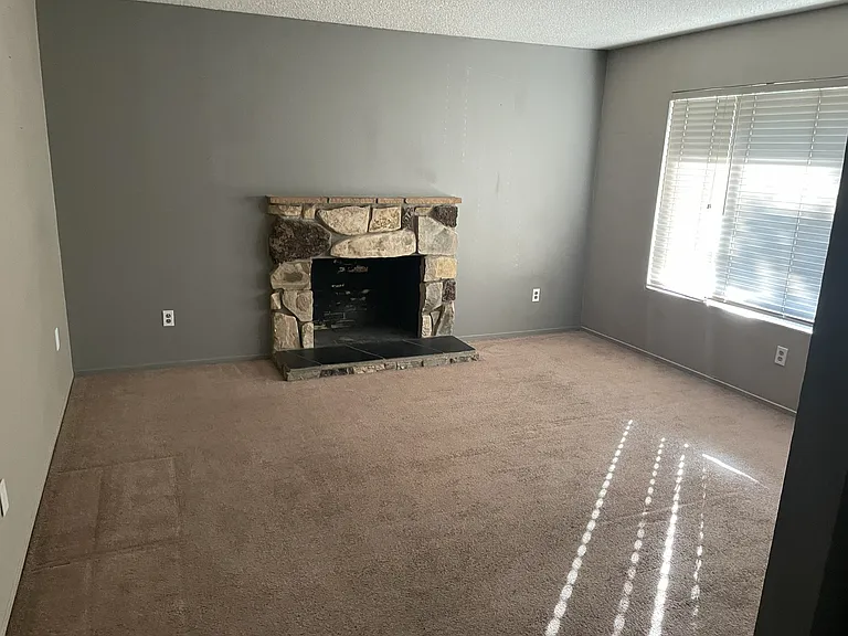 8595 La Riviera Dr — Photo 5
