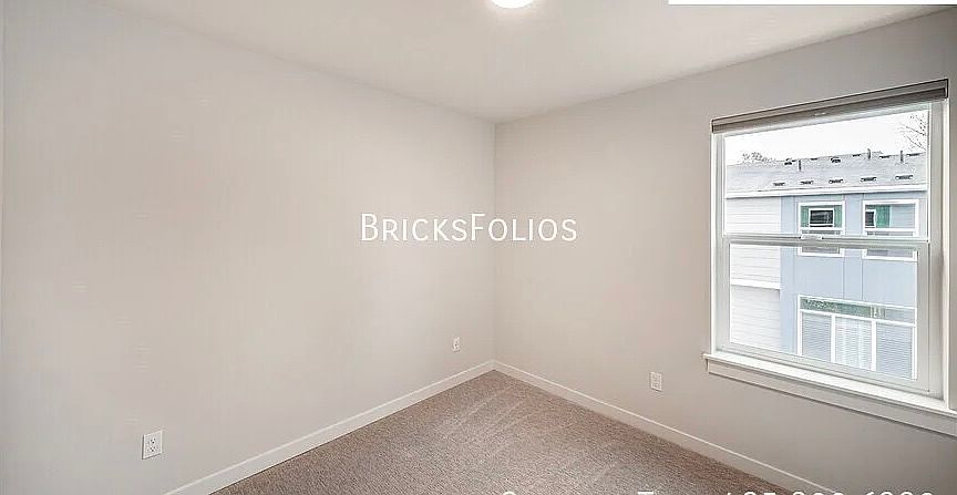 1st image of 17002 13th Ave #A4