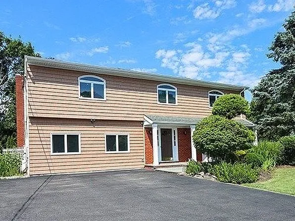 673 Deer Park Rd, Dix Hills, NY 11746