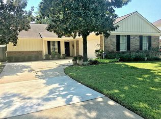 9407 Bayou Bluff Dr, Spring, TX 77379