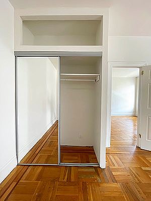4th image of 8630 Bay Pkwy #4