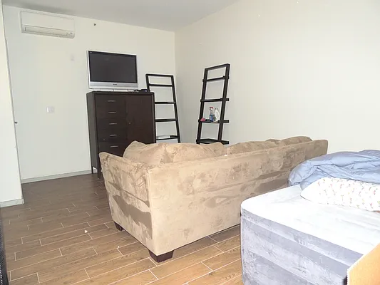 Rented by J Misrahi Realty Corp | media 9