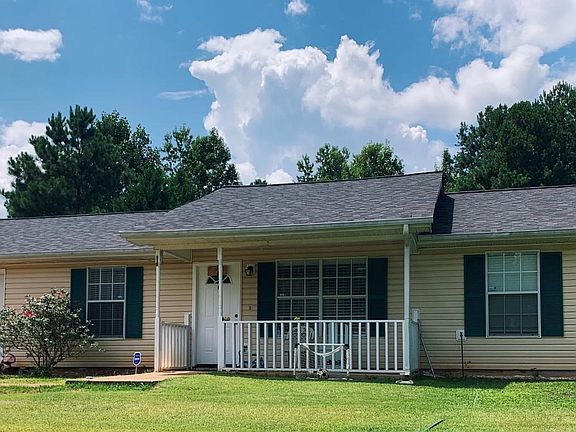2nd image of 3006 Meadowridge Dr