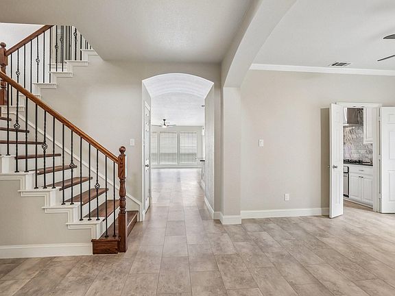 4th image of 6412 Falcon Ridge Ln