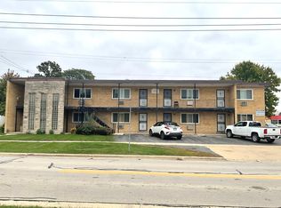 627 S Blanchard St #B4, Wheaton, IL 60187