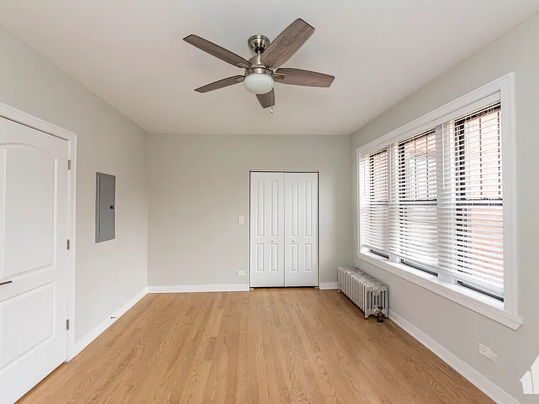 3924 N Keeler Ave #1 — Photo 9