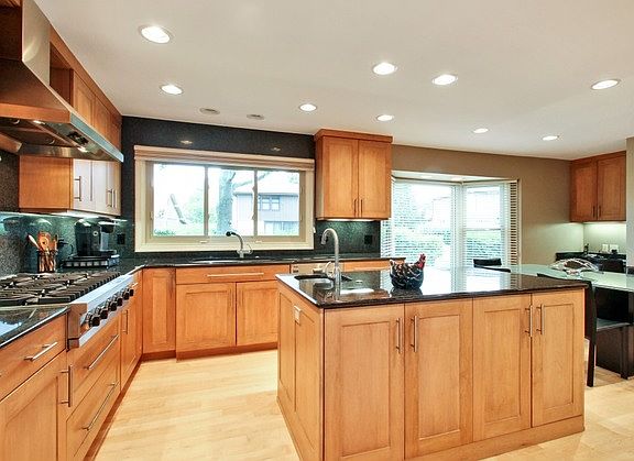 5th image of 1427 Juli Lyn Ln